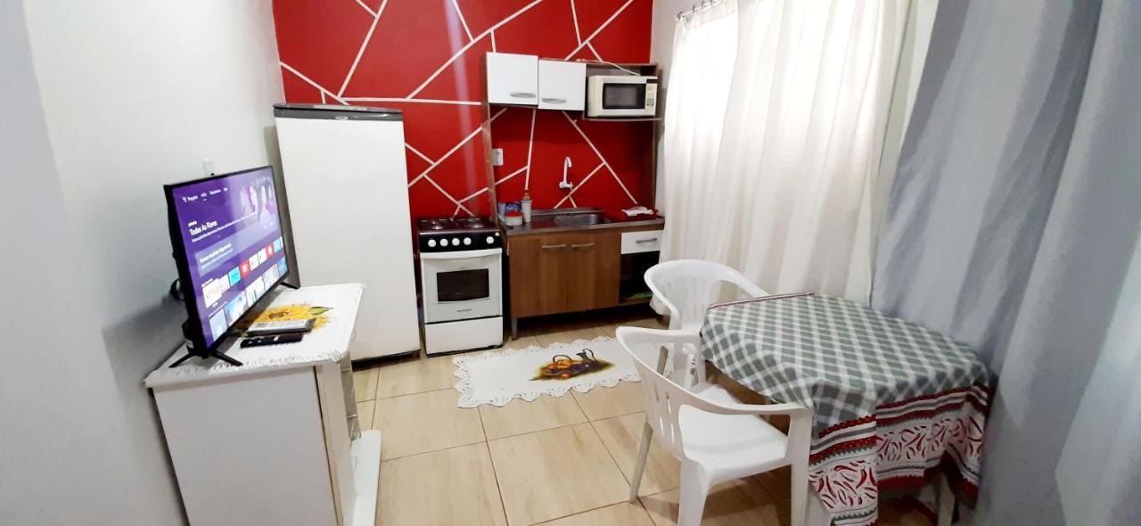 Kitnet S2 Em Torres-Rs - Na Mais Bela Praia Gaucha - Cozinha - Banheiro - Ar Condicionado - Tv Smart 32' - Wi-Fi - Estacionamento - Anfitria Superhost No Bnb Exteriör bild