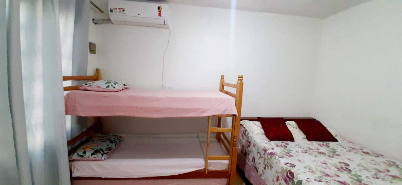 Kitnet S2 Em Torres-Rs - Na Mais Bela Praia Gaucha - Cozinha - Banheiro - Ar Condicionado - Tv Smart 32' - Wi-Fi - Estacionamento - Anfitria Superhost No Bnb Exteriör bild