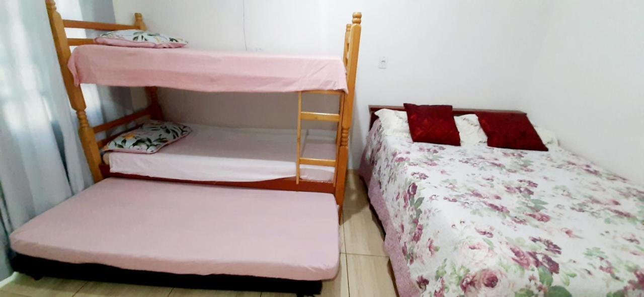 Kitnet S2 Em Torres-Rs - Na Mais Bela Praia Gaucha - Cozinha - Banheiro - Ar Condicionado - Tv Smart 32' - Wi-Fi - Estacionamento - Anfitria Superhost No Bnb Exteriör bild