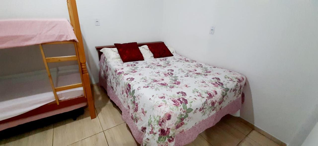 Kitnet S2 Em Torres-Rs - Na Mais Bela Praia Gaucha - Cozinha - Banheiro - Ar Condicionado - Tv Smart 32' - Wi-Fi - Estacionamento - Anfitria Superhost No Bnb Exteriör bild
