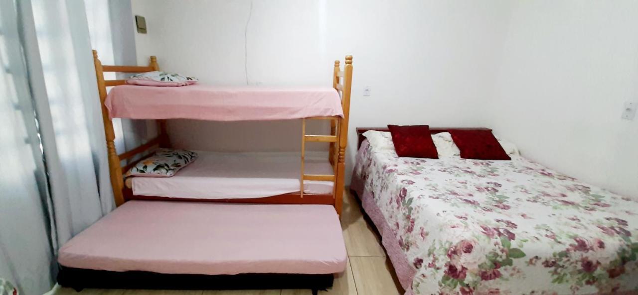Kitnet S2 Em Torres-Rs - Na Mais Bela Praia Gaucha - Cozinha - Banheiro - Ar Condicionado - Tv Smart 32' - Wi-Fi - Estacionamento - Anfitria Superhost No Bnb Exteriör bild