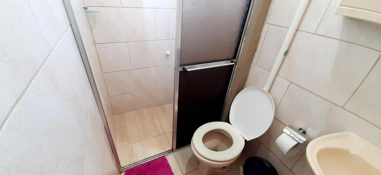 Kitnet S2 Em Torres-Rs - Na Mais Bela Praia Gaucha - Cozinha - Banheiro - Ar Condicionado - Tv Smart 32' - Wi-Fi - Estacionamento - Anfitria Superhost No Bnb Exteriör bild